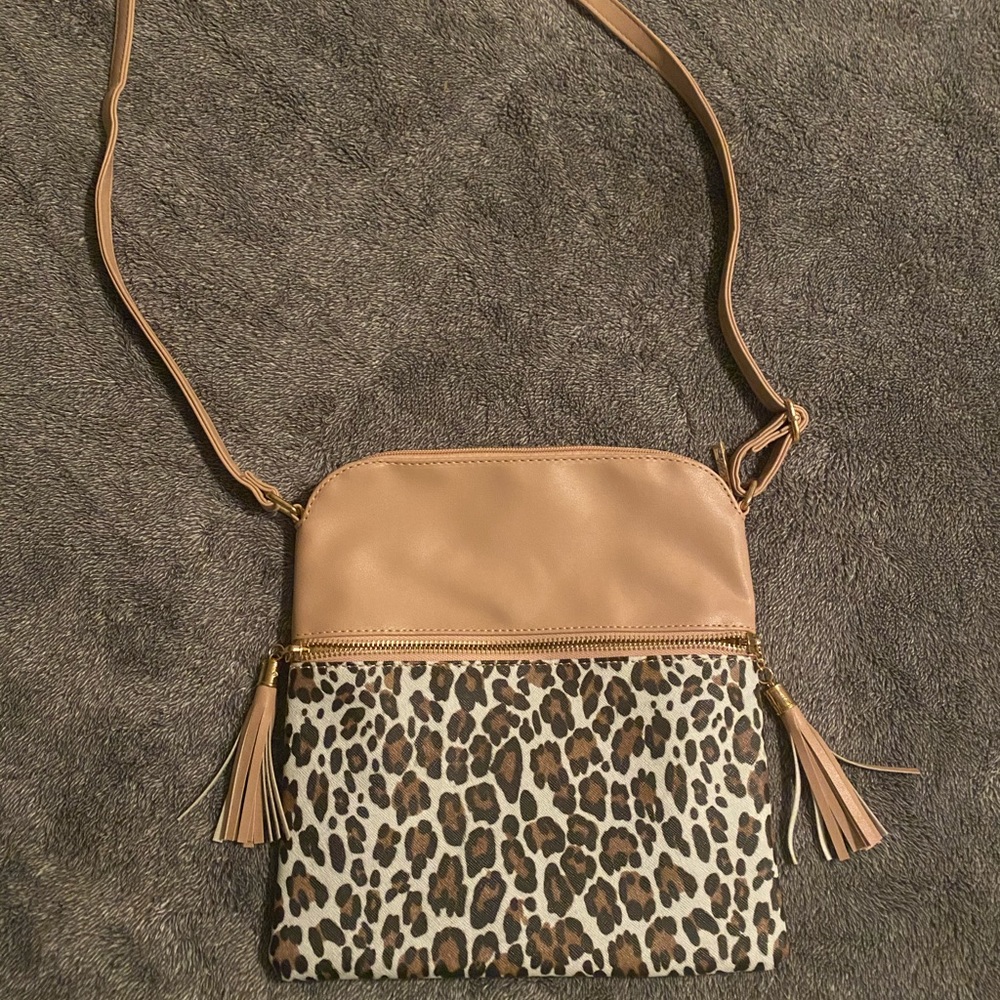 Crossbody purse